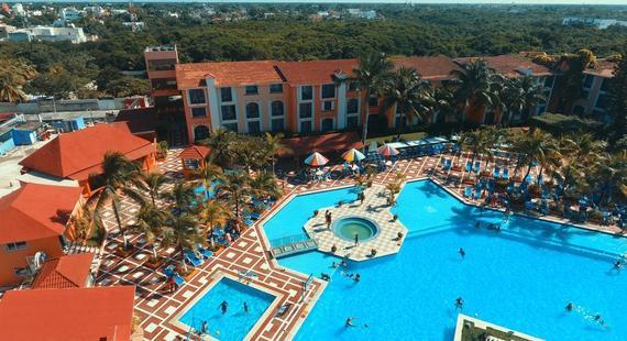 Hotel Cozumel & Resort 4*